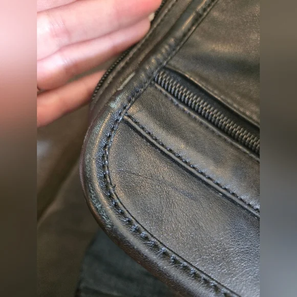 Tumi Black Leather Expandable Laptop Bag - Picture 10 of 13